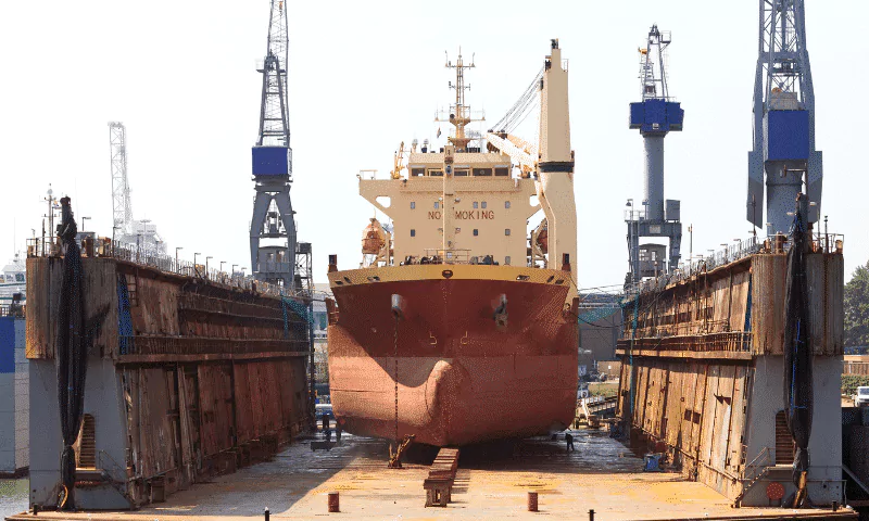 ship-docking-service-67d1104a14d15